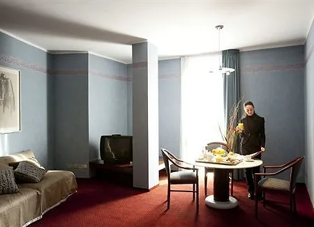 Hotel Janus 4*